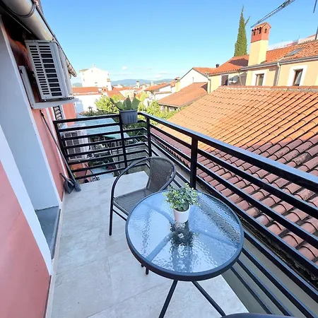 Casa Orange 3