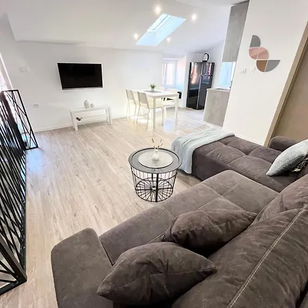 Casa Orange 3 Apartment *